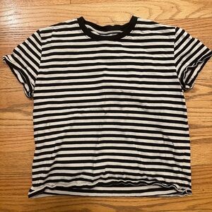 Everlane Box-Cut Tee in Black and Cream Striped size small